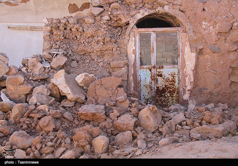 764 نفر از مردم زلزله‌زده منطقه کرمان در اردوگاه‌های هلال احمر اسکان موقت یافتند