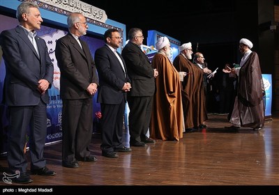 Tehran Hosts Conference on Ayatollah Khamenei’s Letters to Western Youth