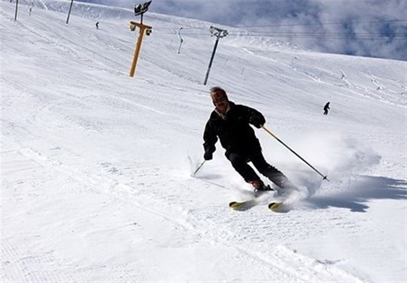 کمبود دستگاه‌های برف‌ساز سبب تاخیر در شروع تمرینات قهرمانان رشته اسکی می‌شود