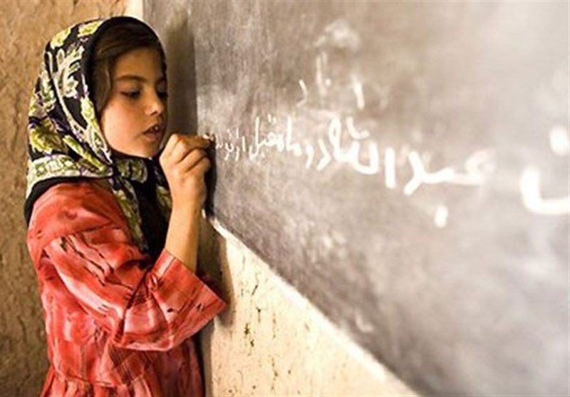 مخاطرات پیش روی آموزش زبان مادری در ایران چیست؟