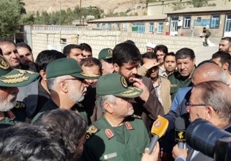 فرمانده سپاه برای سومین بار در مناطق زلزله زده کرمانشاه حضور یافت