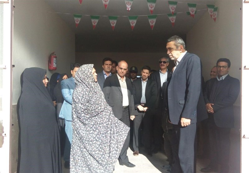 بازدید رئیس سازمان نوسازی مدارس کشور از مناطق زلزله‌زده هجدک