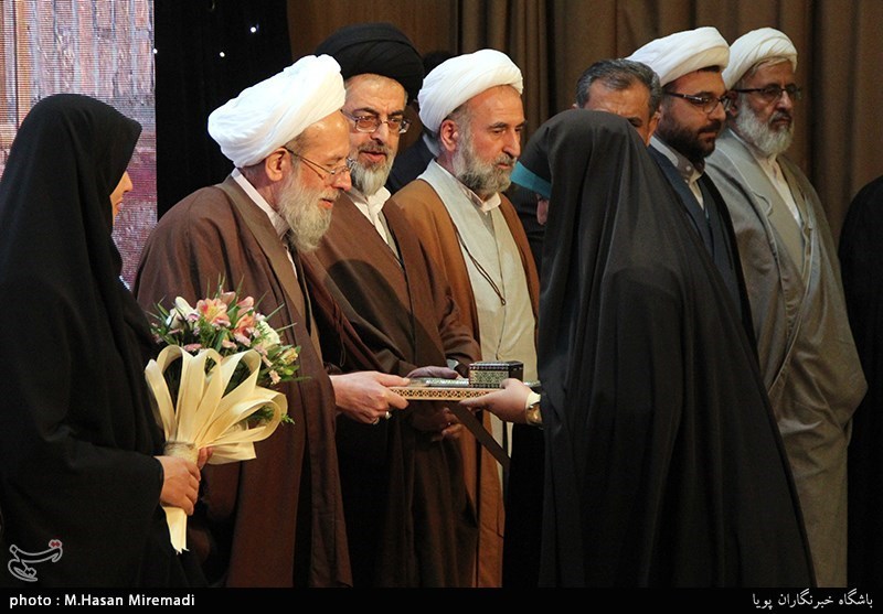 تجلیل از 19حافظ کل قرآن