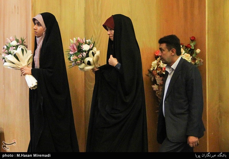 تجلیل از 19حافظ کل قرآن