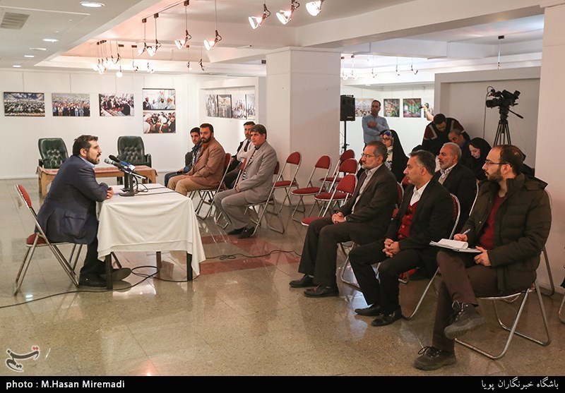 افتتاح اولین نمایشگاه عکس‌های خبری تقریب