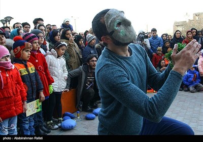 نمایشهای بیست و چهارمین جشنواره بین المللی تئاتر کودک ونوجوان همدان