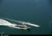تحویل‌ ناو موشک انداز سپر به نیروی دریای ارتش توسط وزارت دفاع