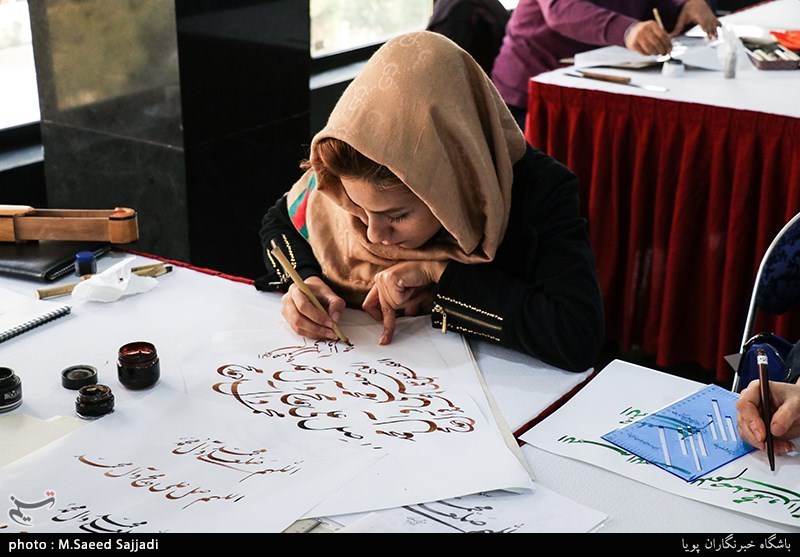 همایش خوشنویسی &quot;مشق صلوات&quot;