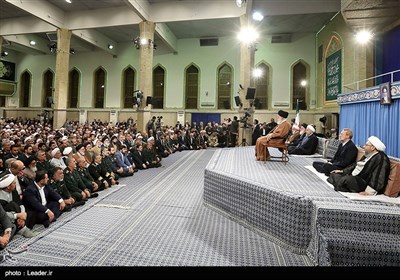  دیدار مسئولان نظام، مهمانان کنفرانس وحدت اسلامی و سفرای کشورهای اسلامی با رهبر معظم انقلاب