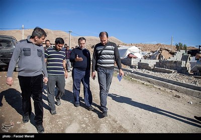 سفر جمعی از مدیران مسئول رسانه‌ها به مناطق زلزله‌زده غرب کشور