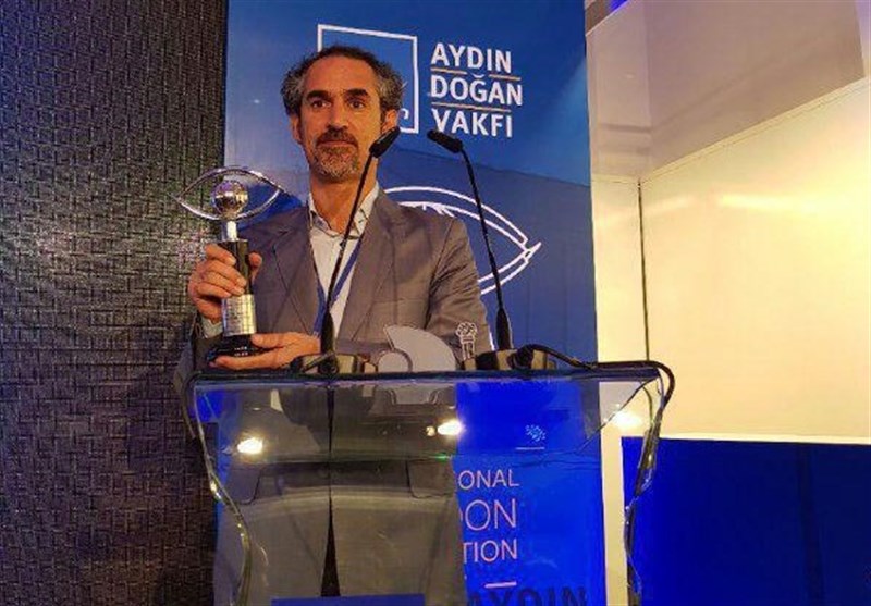 مقام دوم مسابقه بین‌المللی کارتون &quot;آیدین دوگان&quot; ترکیه به هنرمند اردبیلی رسید