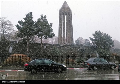 بارش برف پاییزی در همدان