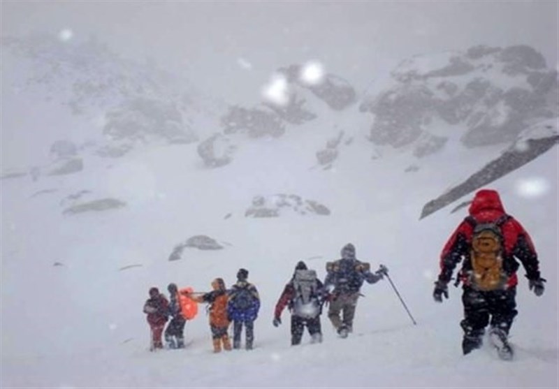 حادثه برای کوهنوردان مشهدی در لرستان؛ 8 کوهنورد مفقود و 1 نفر جان باخت