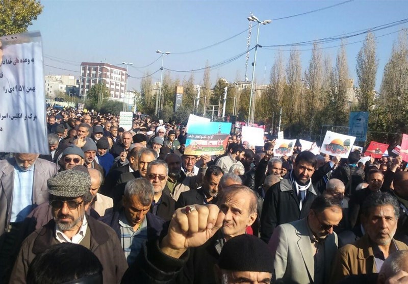 خروش نمازگزاران تهرانی علیه اعلام پایتختی بیت المقدس + عکس و فیلم