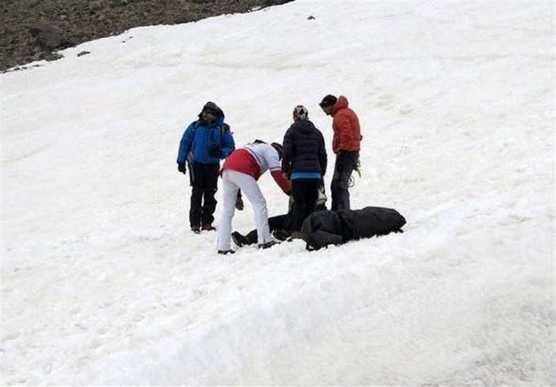 جسد پنجمین کوهنورد مفقود شده مشهدی در اشترانکوه پیدا شد