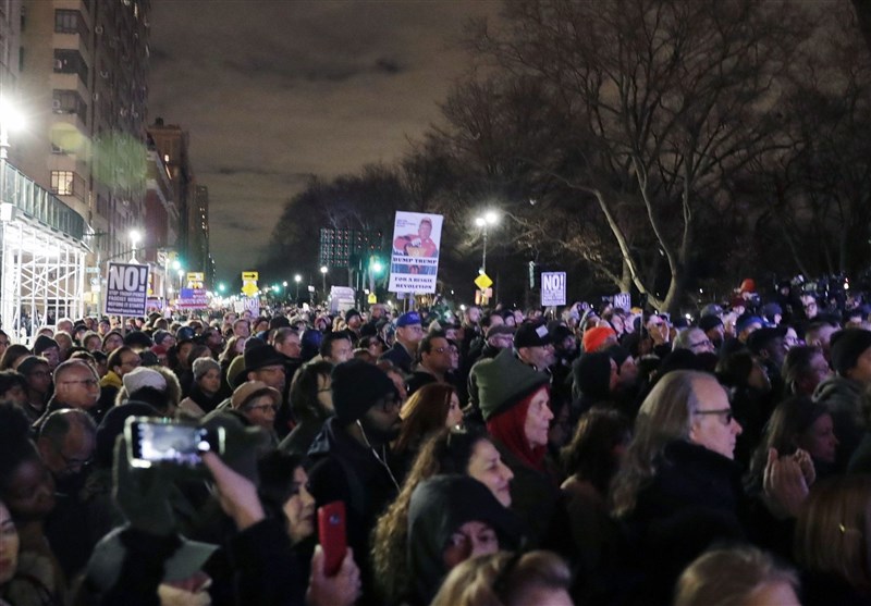 Protests Erupt in Washington, NY in Reaction to Trump’s Al-Quds Decision (+Photos)