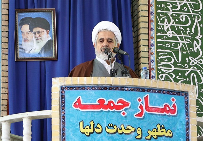 خطیب جمعه کرمان : دشمن با شبه‌افکنی دنبال ناکارآمد جلوه دادن نظام است
