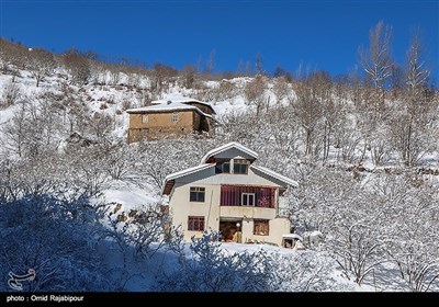 ایران کے صوبہ ہمدان میں موسم خزاں کی پہلی برف باری