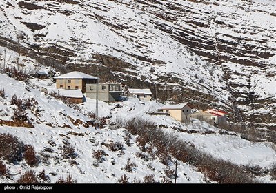 ایران کے صوبہ ہمدان میں موسم خزاں کی پہلی برف باری