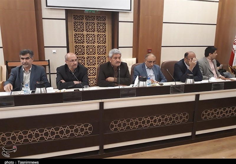 نشست فرمانداران شهرستان‌های خوزستان در استانداری