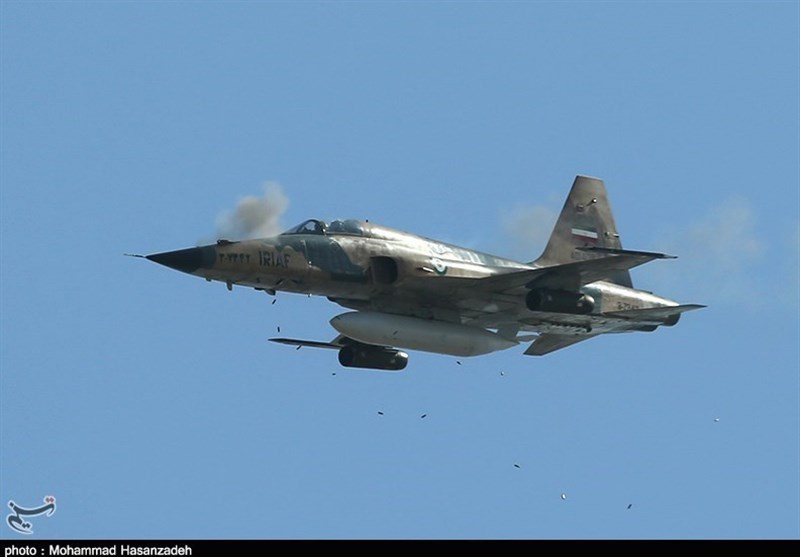 بوشهر| پایگاه ششم شکاری 9660 پرواز هوایی در جنگ 8 ساله انجام داده است
