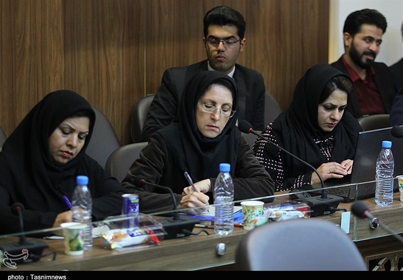 نشست خبری زاهدی در اصفهان