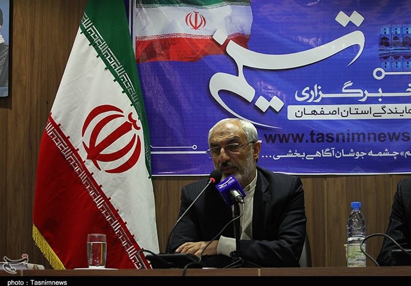 نشست‌خبری رئیس کمیسیون آموزش مجلس در تسنیم اصفهان
