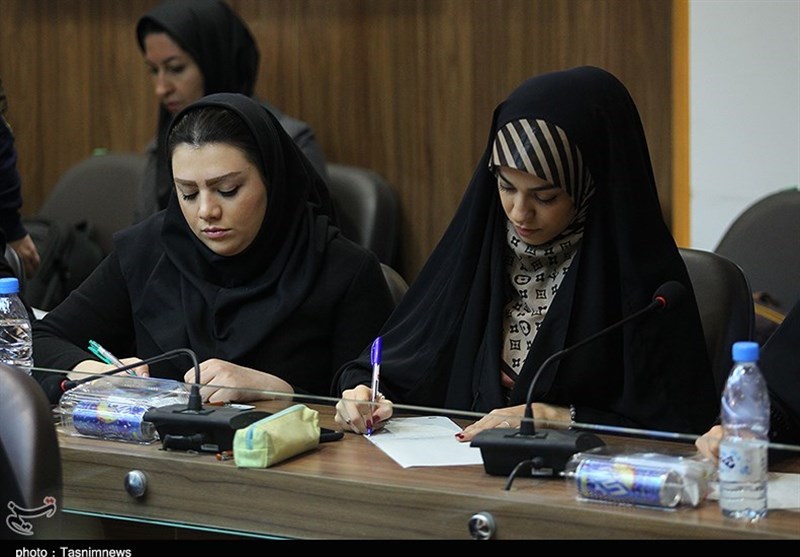 نشست‌خبری رئیس کمیسیون آموزش مجلس در تسنیم اصفهان