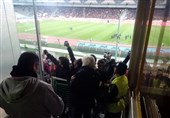 شفر قبل از پایان بازی رفت، تماشاگر خارجی از لیگ ایران تعریف کرد