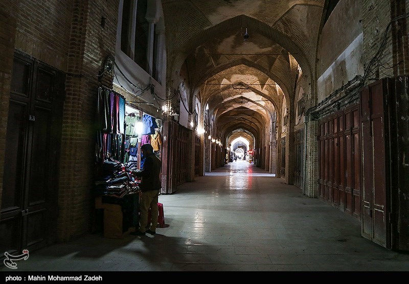 مشکلات اقتصادی کشور تنها با برگزاری جلسات برطرف نمی‌شود