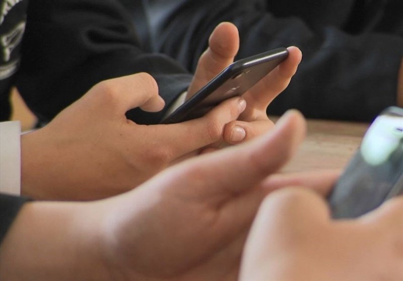 تلفن همراه در مدارس فرانسه به طور کامل ممنوع می‌شود
