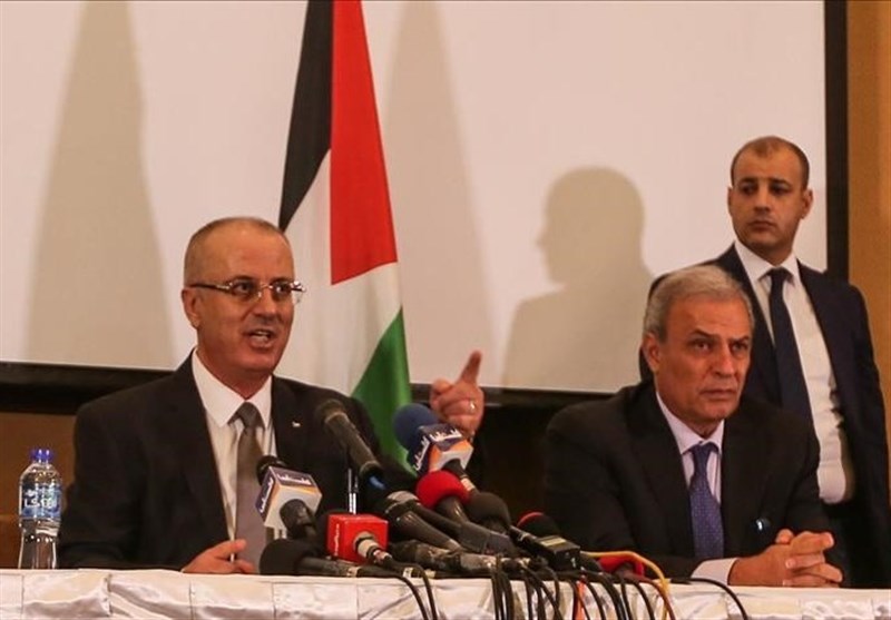 Blast Targets Palestinian PM&apos;s Convoy during Rare Gaza Visit