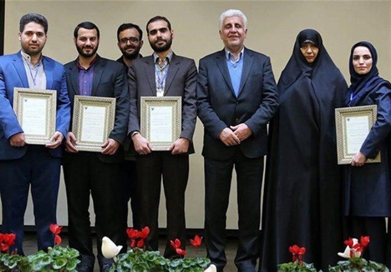 دانشجوی بیرجندی رتبه برتر دانشجوی سال 96  دانشگاه آزاد اسلامی کشور را کسب کرد