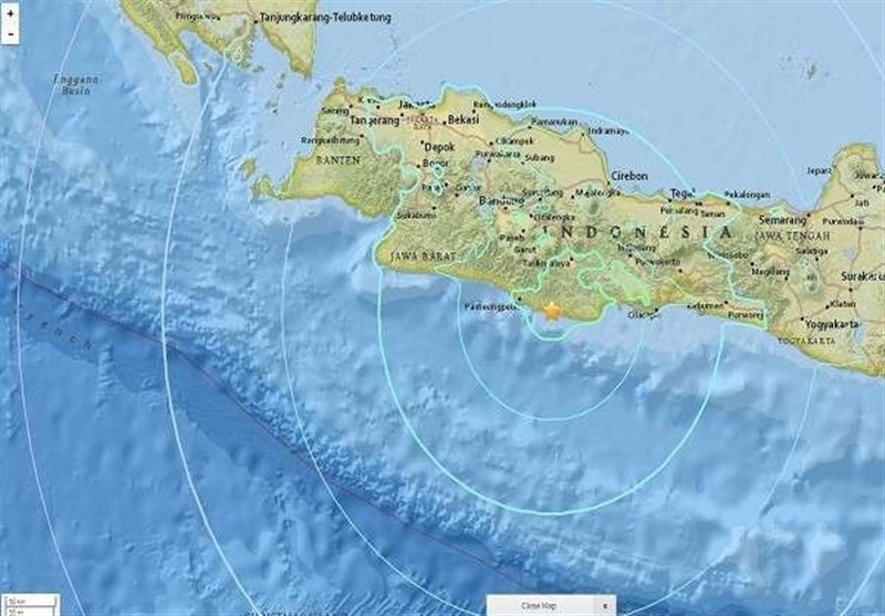 قتلى وجرحى بزلزال قوته 6.2 درجة فی إندونیسیا