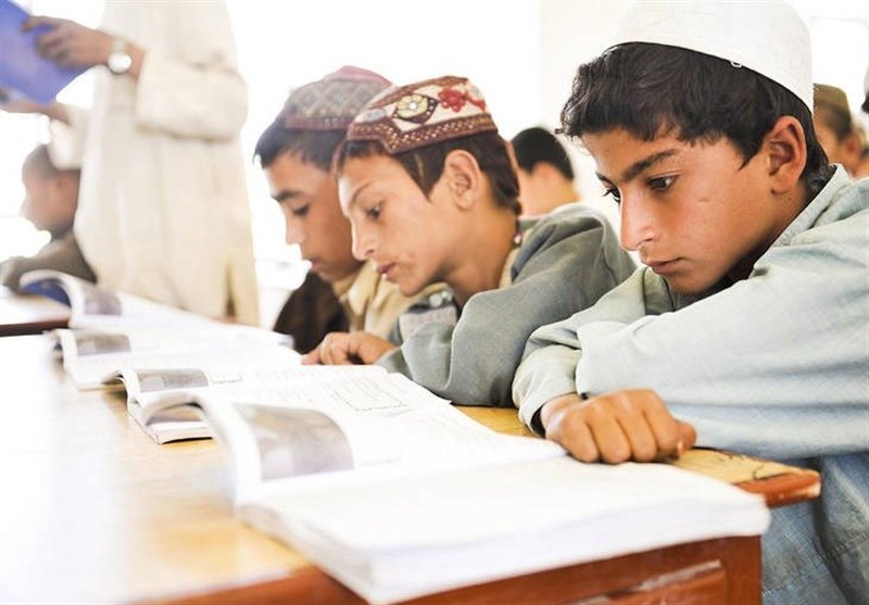 آمریکا چگونه دانش‌آموزان افغانستانی و عراقی را مدیریت می‌کند + عکس
