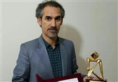 تندیس طلای یازدهمین دوسالانه بین‌المللی کاریکاتور تهران به هنرمند اردبیلی رسید