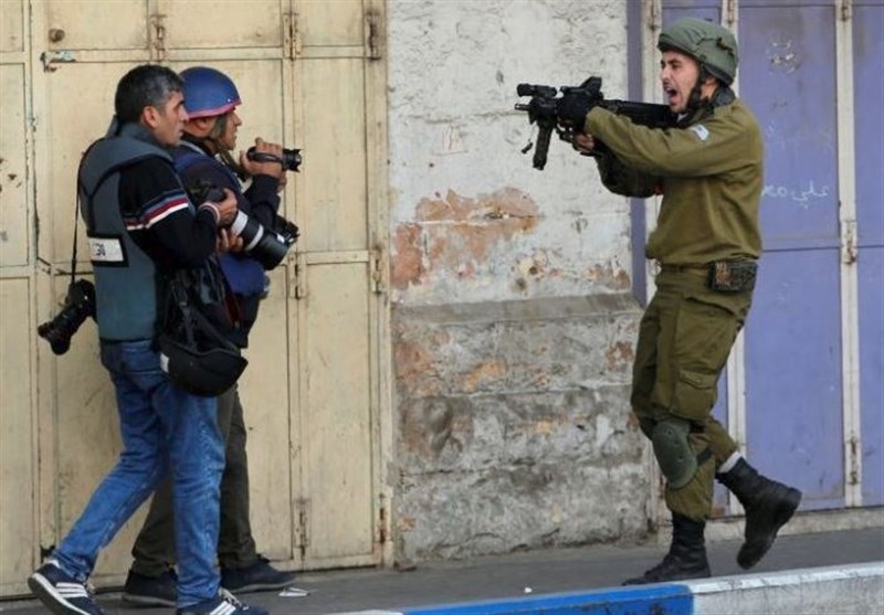تجدد الاشتباکات بین الفلسطینیین وقوات الاحتلال
