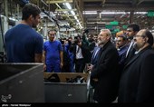 بازدید علی لاریجانی رئیس مجلس شورای اسلامی از خط تولید محصولات شرکت ایران خودرو