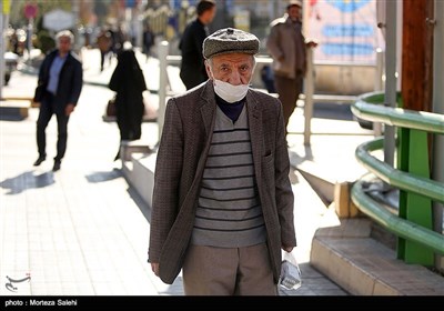وضعیت کیفی هوای شهر اصفهان برای گروه‌های حساس ناسالم اعلام شده و از خانواده‌ها درخواست شد کودکان و سالمندان خود را تا حد امکان از منزل خارج نکنند.