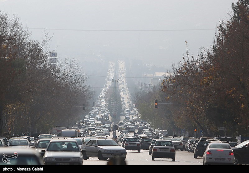 آلودگی هوای اصفهان تا اواسط روز چهارشنبه ادامه دارد