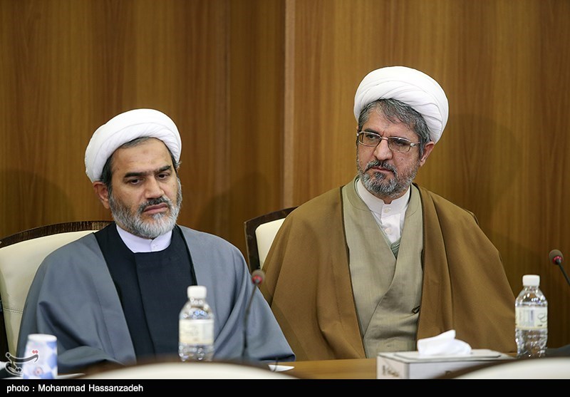 نشست هم‌اندیشی بازخوانی اندیشه‌های امام خامنه‌ای