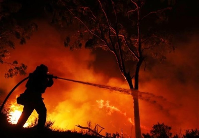 Winds Strengthen as Crews Make Progress on California Wildfire
