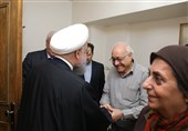 دیدار روحانی با خانواده شهید ادوین شاهمیریان + تصاویر