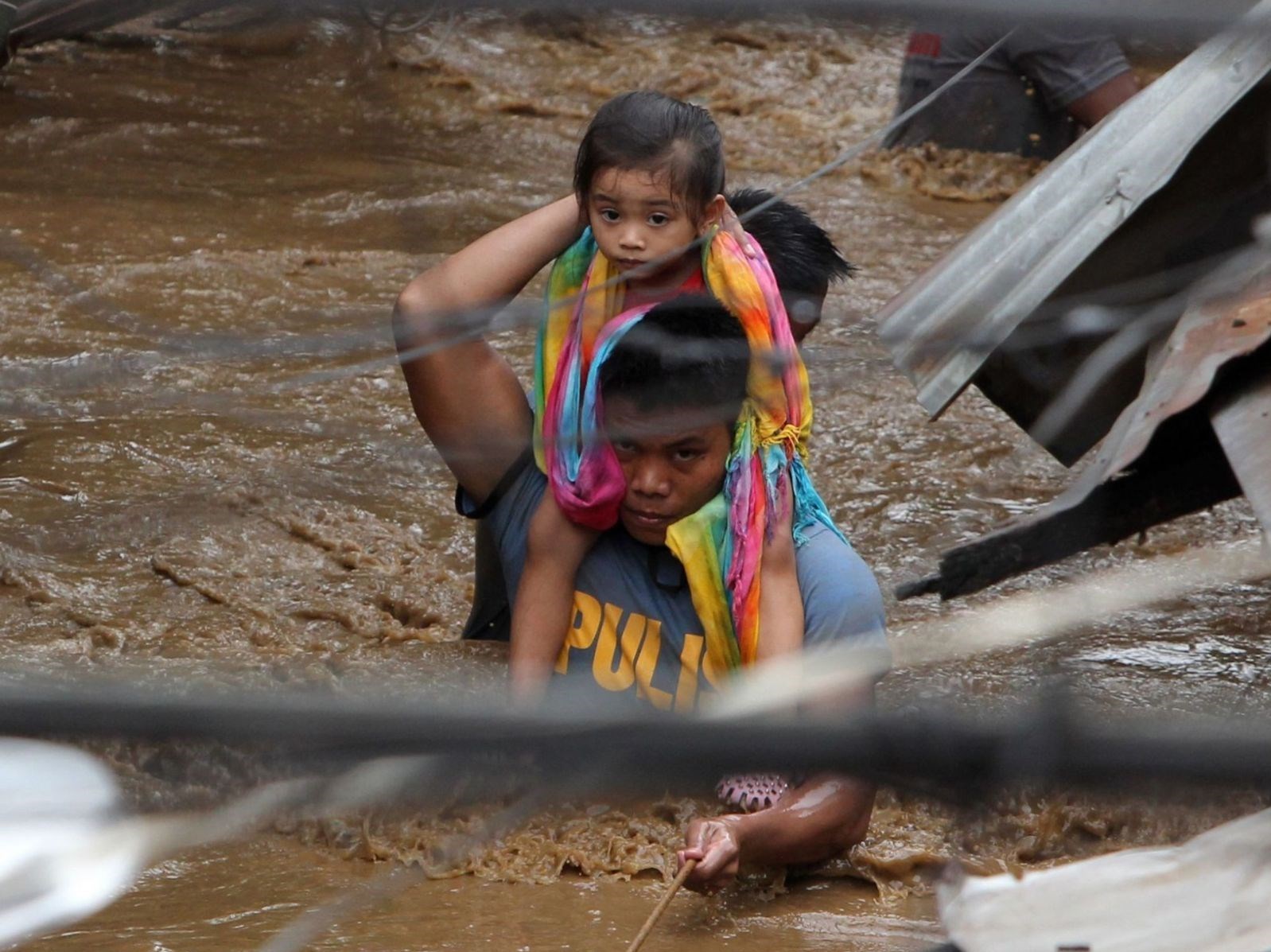آمار تلفات سیل فیلیپین به 230 رسید + تصاویر