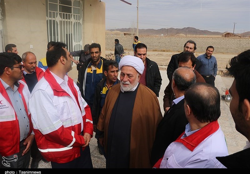 ازدید دبیرکل جمعیت هلال احمر کشور از مناطق زلزله زده کوهبنان