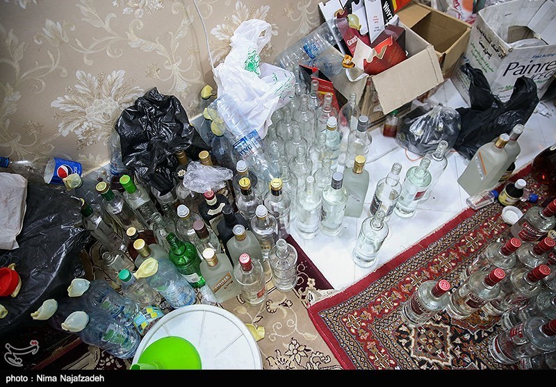3 هزار لیتر مشروبات الکلی در ساوجبلاغ کشف شد
