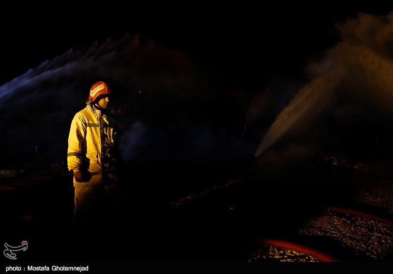 آتش‌سوزی در برج 80 واحدی در تهرانسر + تصاویر