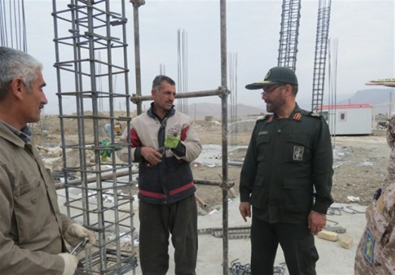 بازدید فرمانده سپاه کردستان از نحوه ‌امدادرسانی به زلزله‌زدگان‌+تصاویر