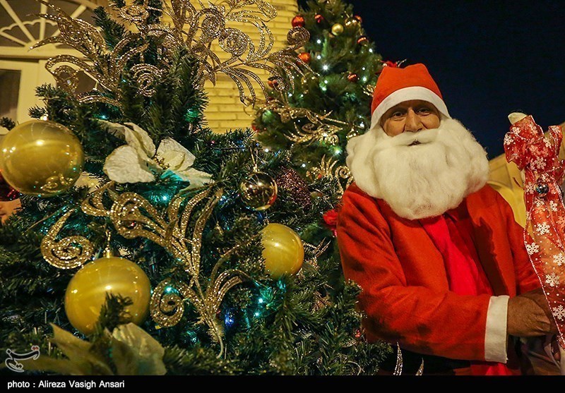 دنیا بھر میں مسیحی برادری کرسمس کا تہوار منا رہی ہے