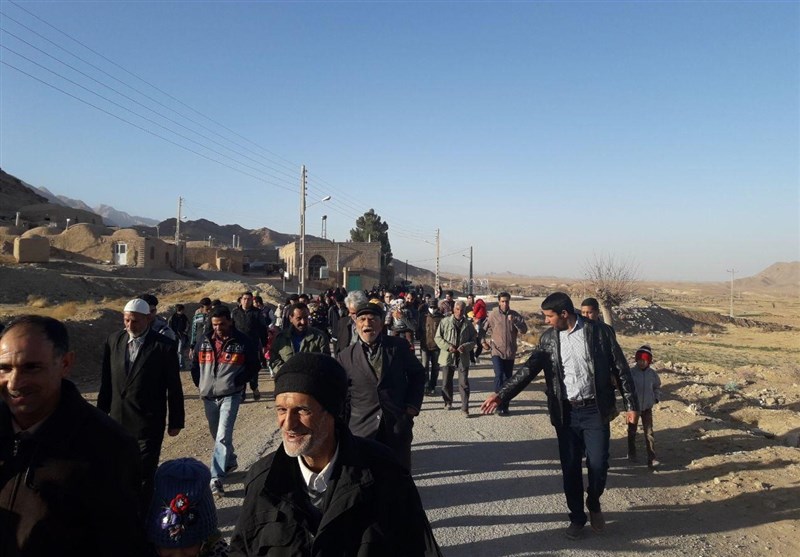 همایش پیاده‌روی خانوادگی جام بصیرت در بشرویه برگزار شد